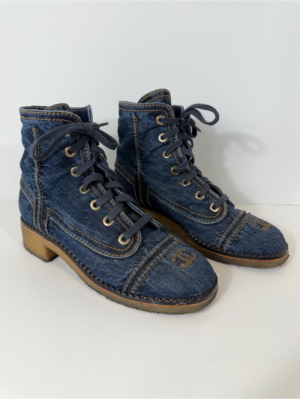 CHANEL Denim Lace Up Ankle Boots CC Logo Size 10 EU 40 Blue Jean Boots - Picture 1 of 13